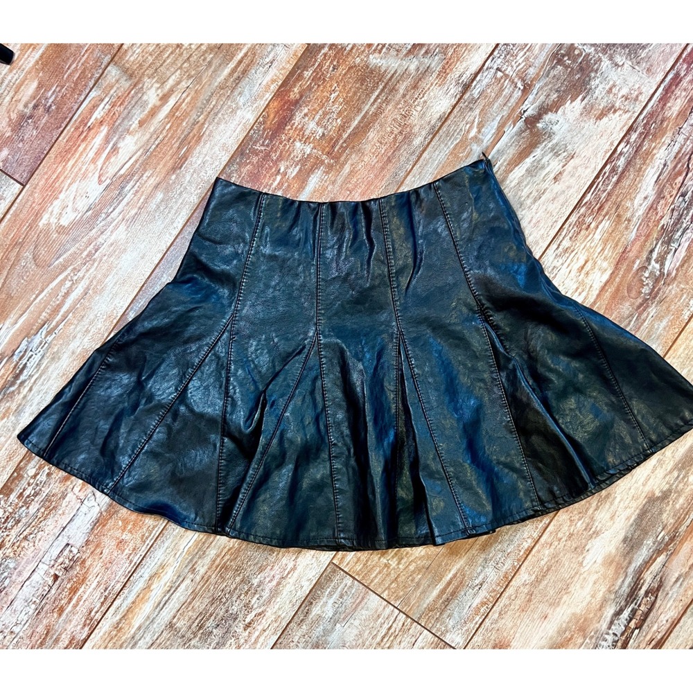 French Kiss Black Faux Leather Skater Skirt Flared Y2K Mall Goth Size M